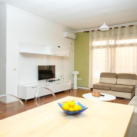 Cozy Apartment In The Heart Of Tirana ! Zewnętrze zdjęcie