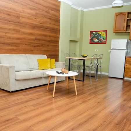 Cozy Apartment In The Heart Of Tirana ! Zewnętrze zdjęcie