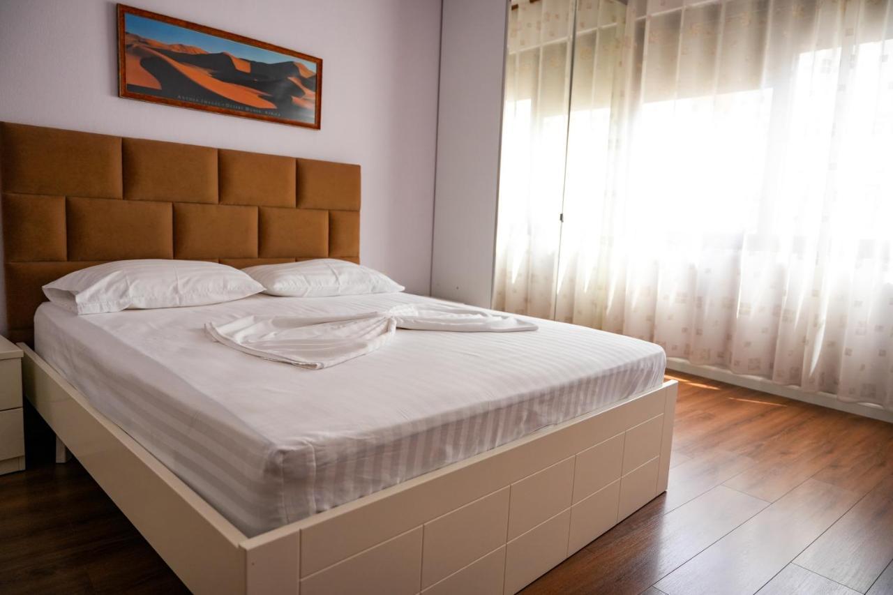 Cozy Apartment In The Heart Of Tirana ! Zewnętrze zdjęcie