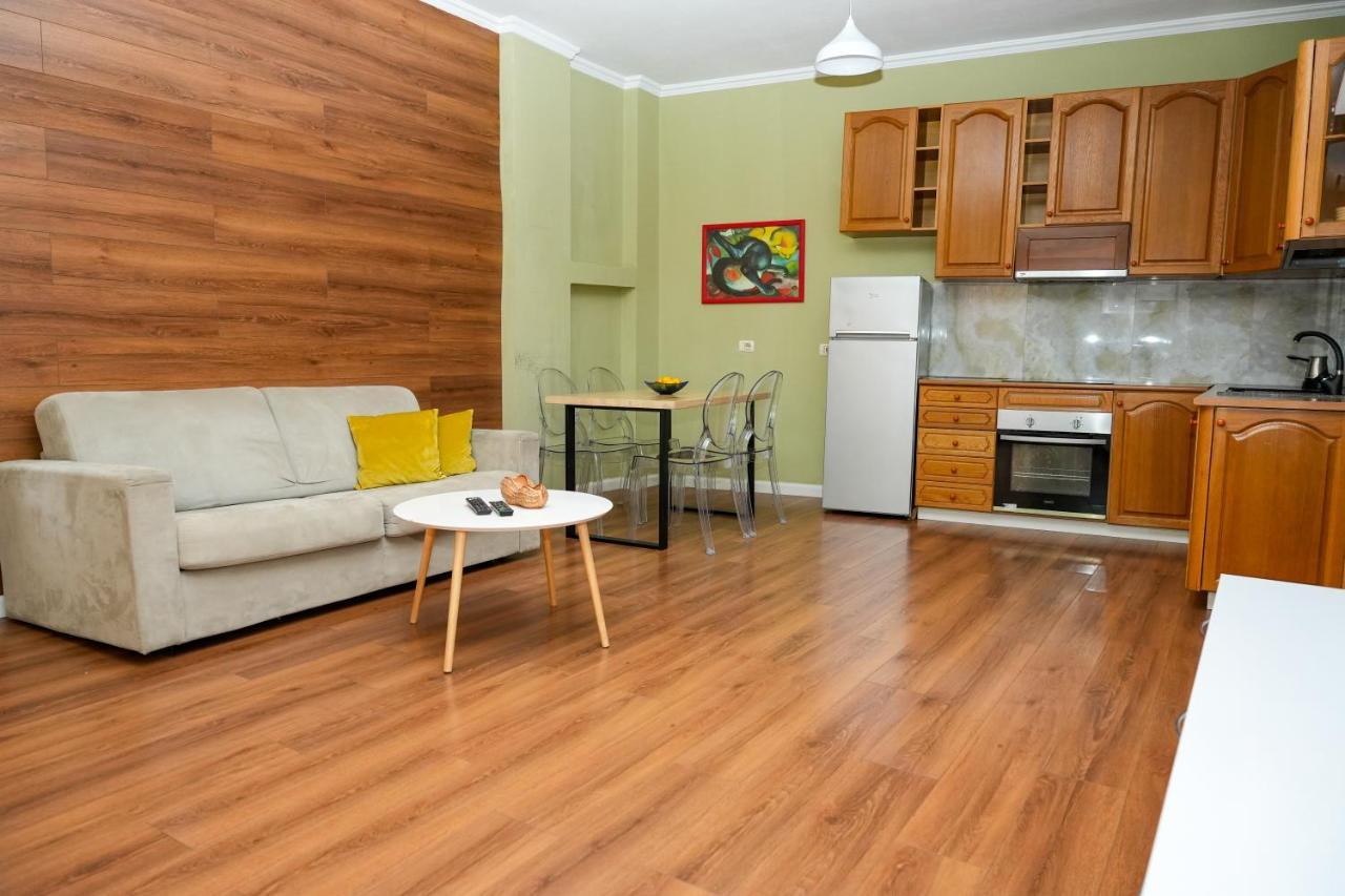 Cozy Apartment In The Heart Of Tirana ! Zewnętrze zdjęcie